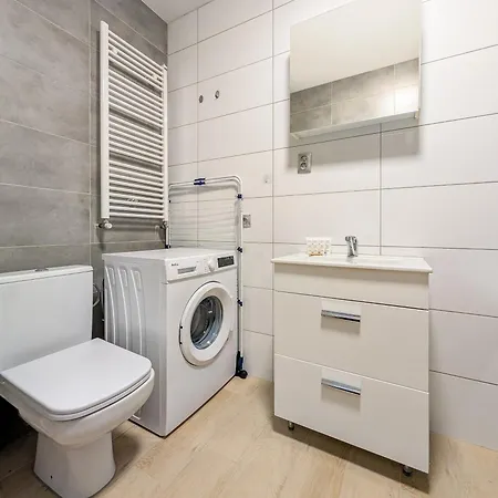 Jagodno Comfort By Bookinghost Apartamento *