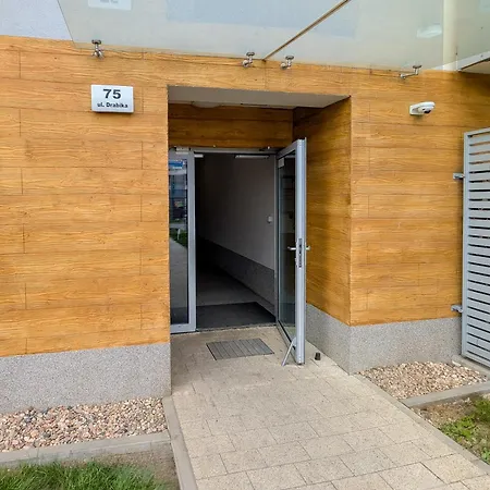 Jagodno Comfort By Bookinghost Apartamento